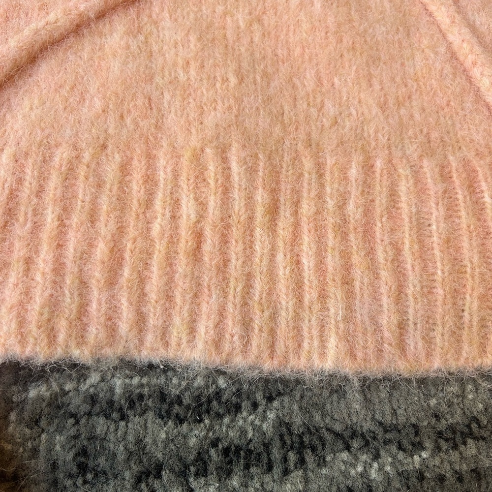 NWT AMERICAN EAGLE Cropped Crewneck Bow Sweater - Picture 6 of 12